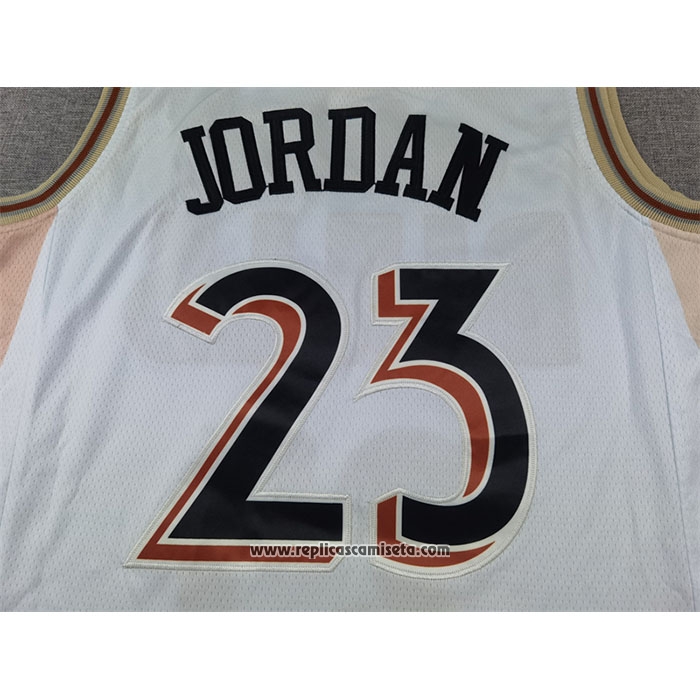 Camiseta Chicago Bulls Michael Jordan #23 Ciudad 2024-25 Blanco